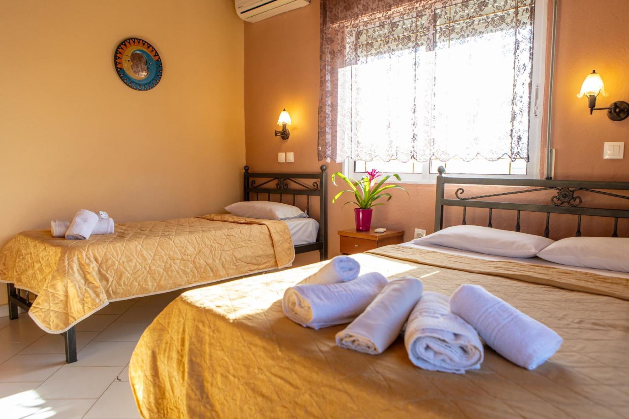 Xenia Palace Luxury Apartments Vrasná 외부 사진