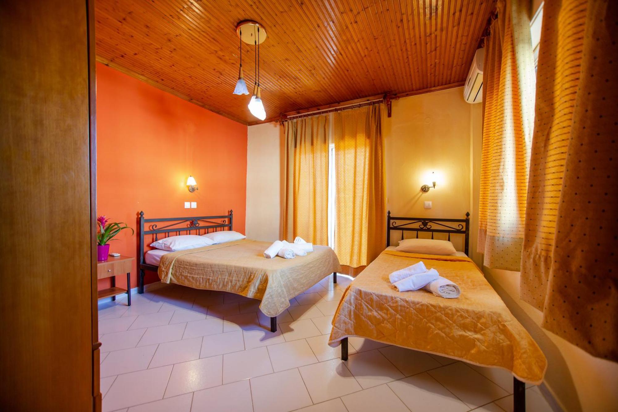 Xenia Palace Luxury Apartments Vrasná 외부 사진