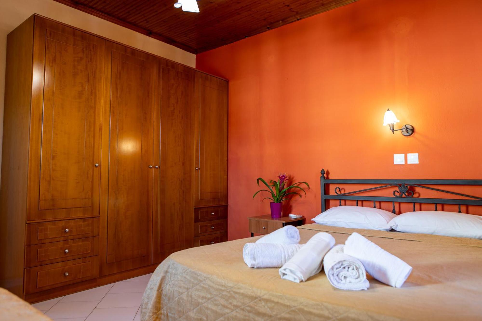Xenia Palace Luxury Apartments Vrasná 외부 사진